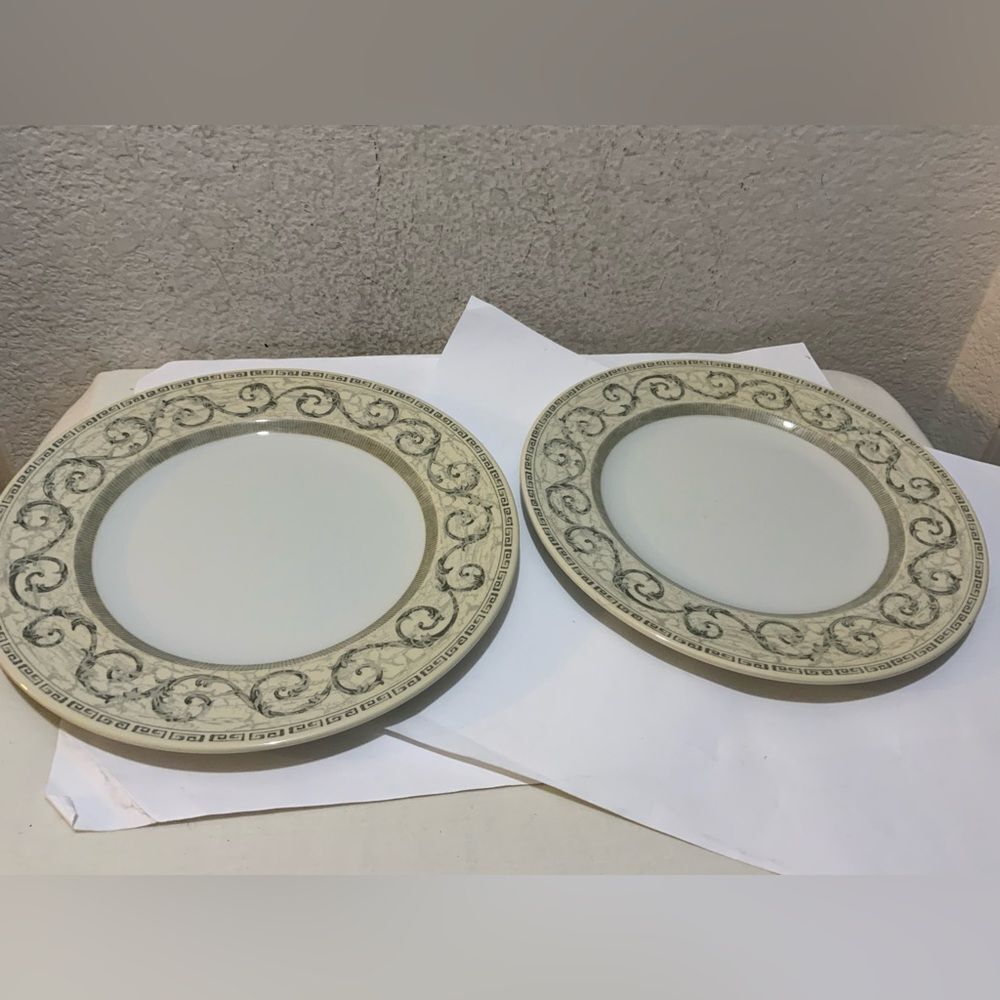 2 Johnson Brothers Acanthus  Vintage 10 7/8" Dinner Plate